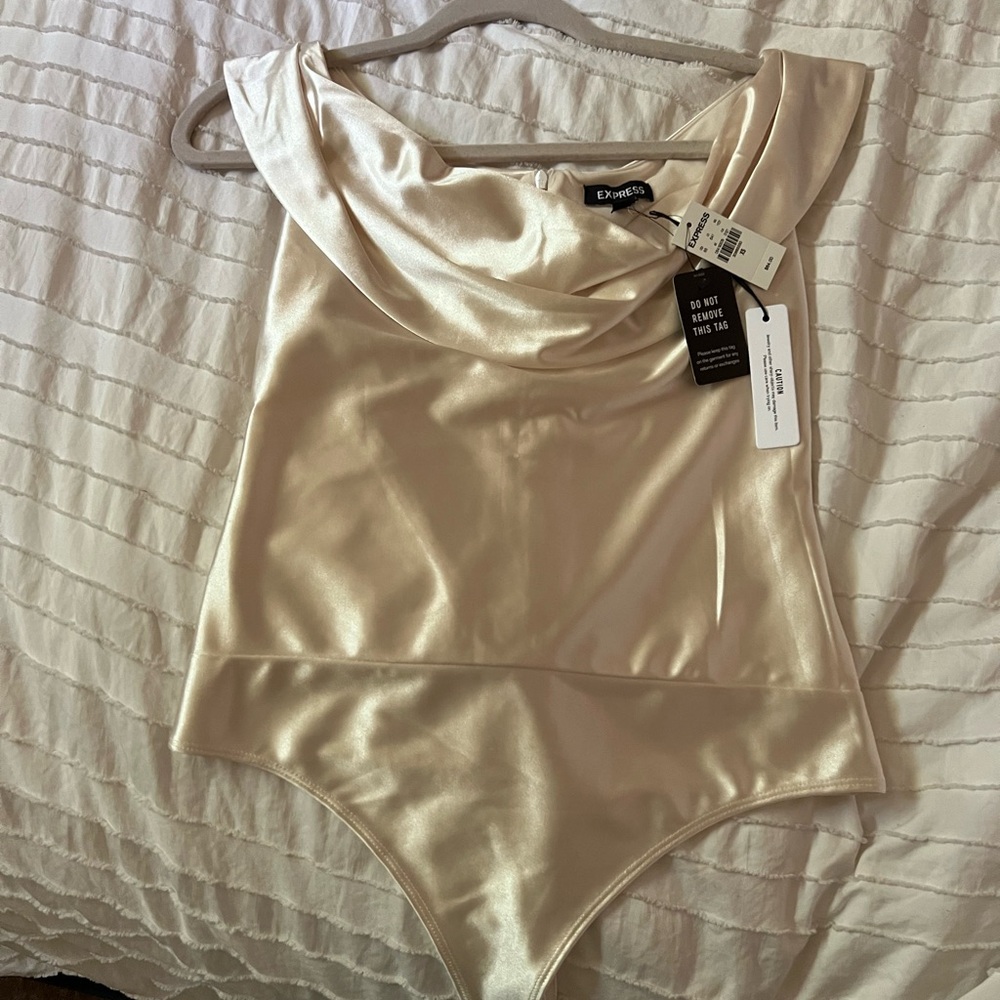 Express body suit, size XS (NWT)